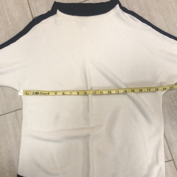 Chico’s Zenergy Sweater - Picture 3 of 9